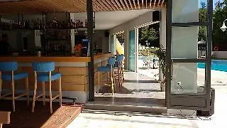 Otel Dominoes