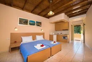 Dominoes Hotel
