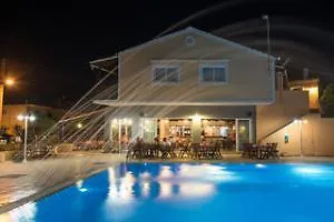 Hotel Dominoes Ýpsos